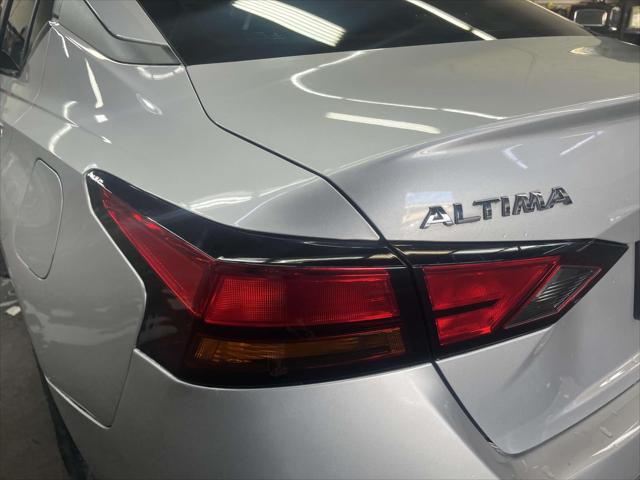 2020 Nissan Altima 2.5 S Image 19 of 25
