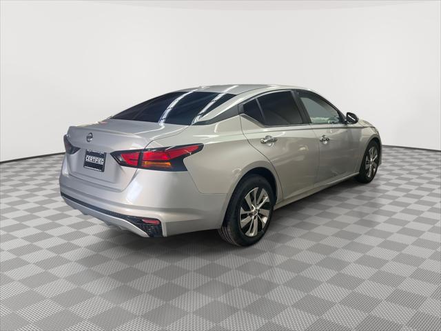 2020 Nissan Altima 2.5 S Image 4 of 25