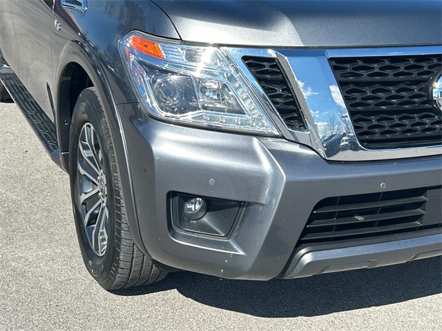 Vehicle image 10 of 35