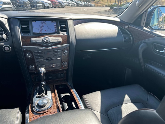 Vehicle image 17 of 35