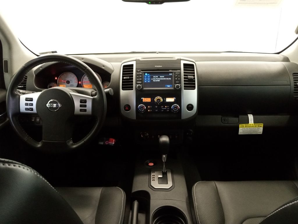 Vehicle image 12 of 28
