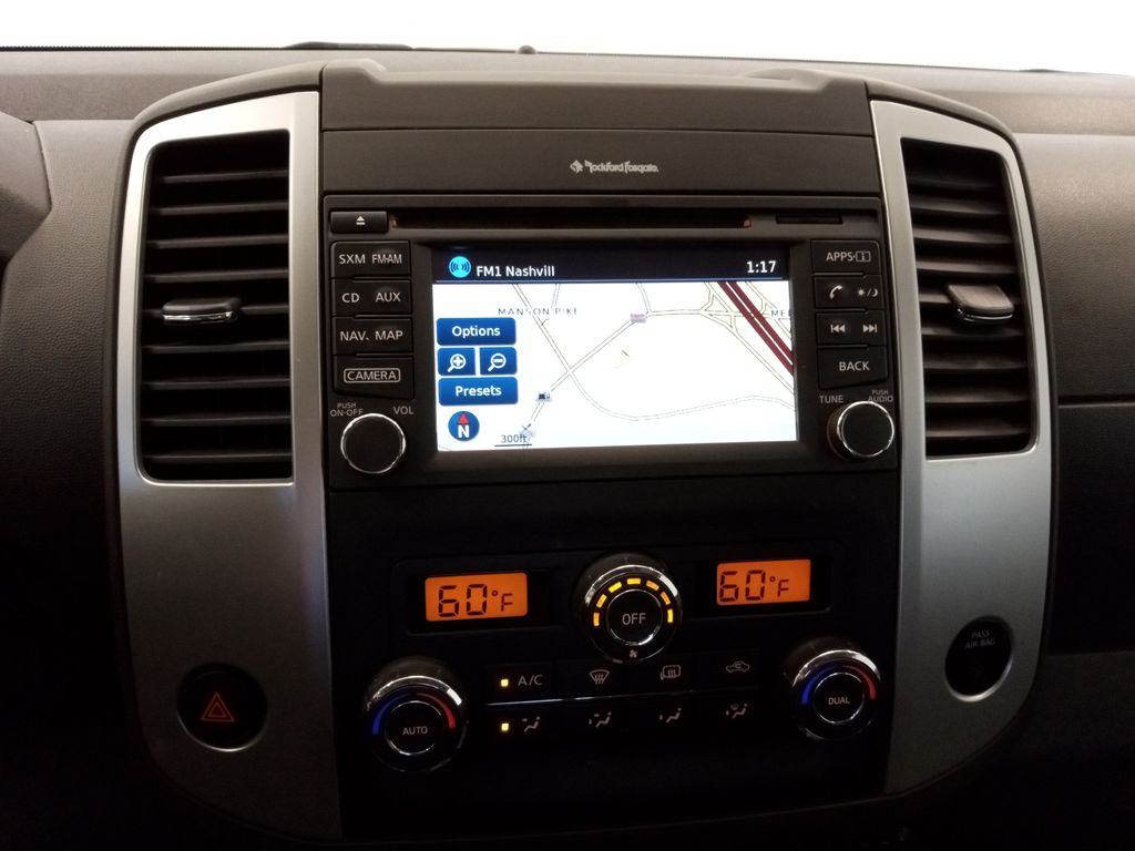 Vehicle image 19 of 28