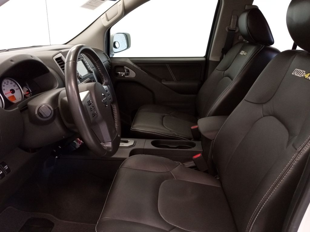 Vehicle image 9 of 28