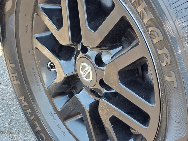 Vehicle image 9 of 36