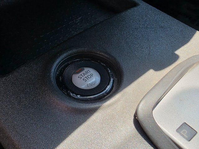 Vehicle image 26 of 36