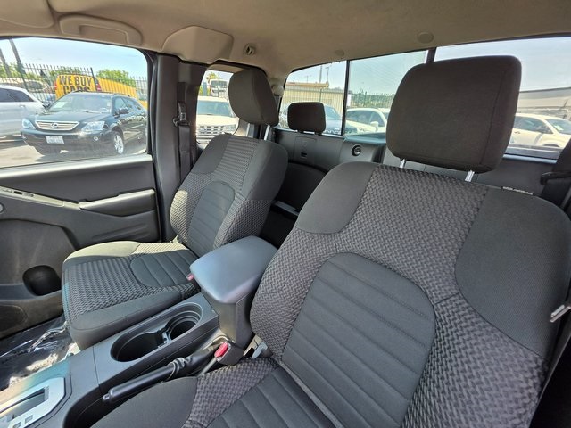 Vehicle image 14 of 36