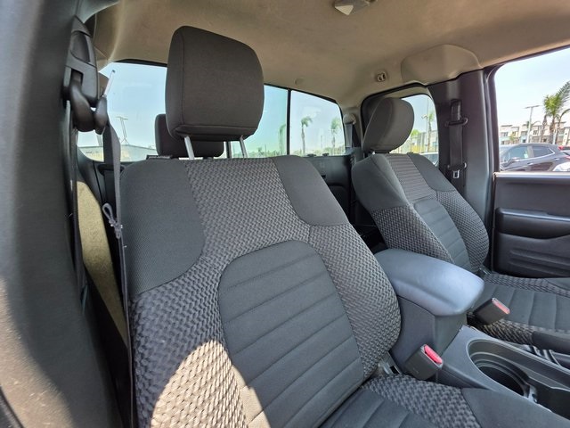 Vehicle image 13 of 36
