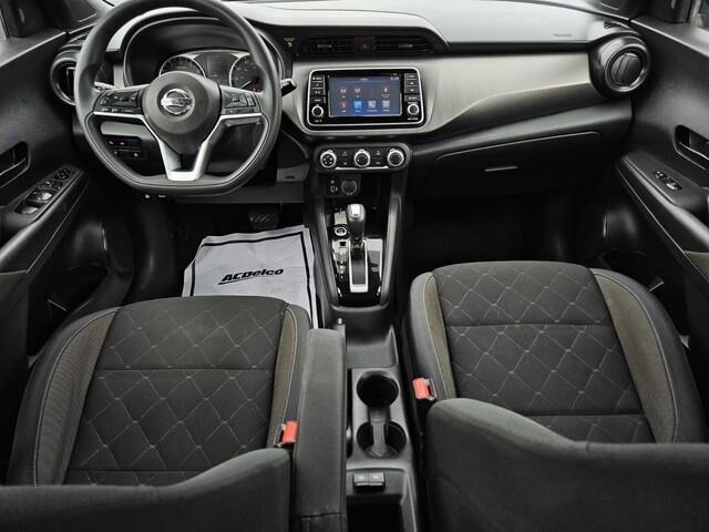 Vehicle image 31 of 33