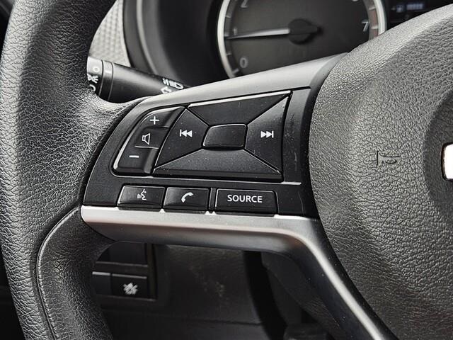 Vehicle image 15 of 33