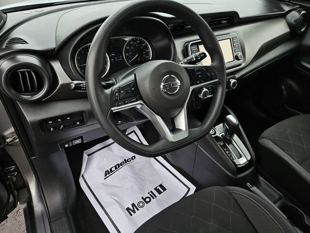 Vehicle image 26 of 33