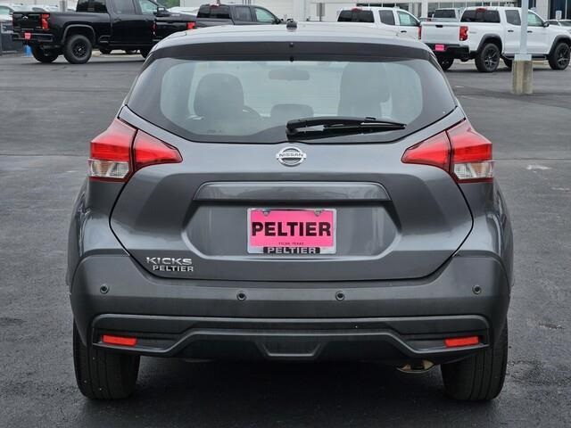 Vehicle image 5 of 33