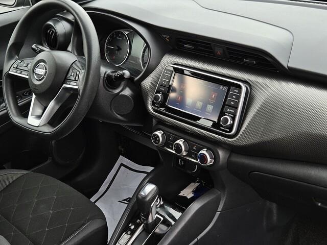 Vehicle image 9 of 33