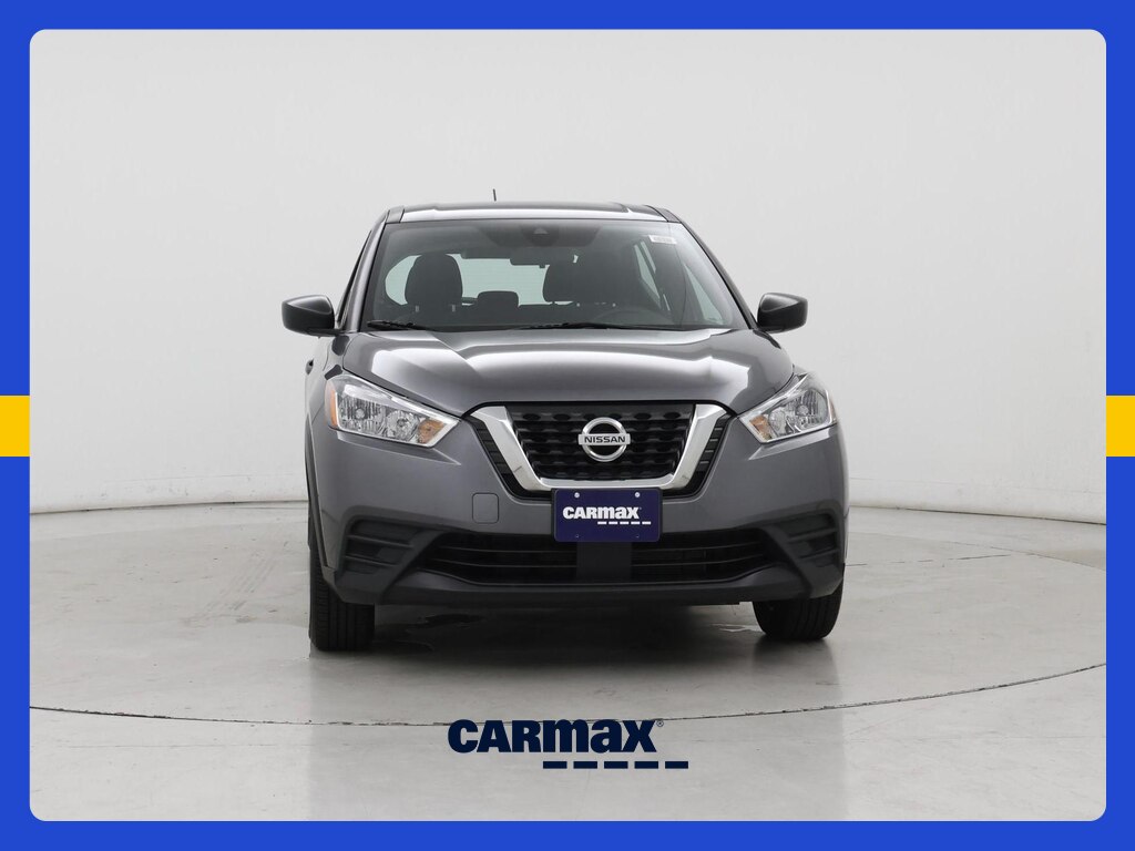 2020 Nissan Kicks S Image 2 of 21