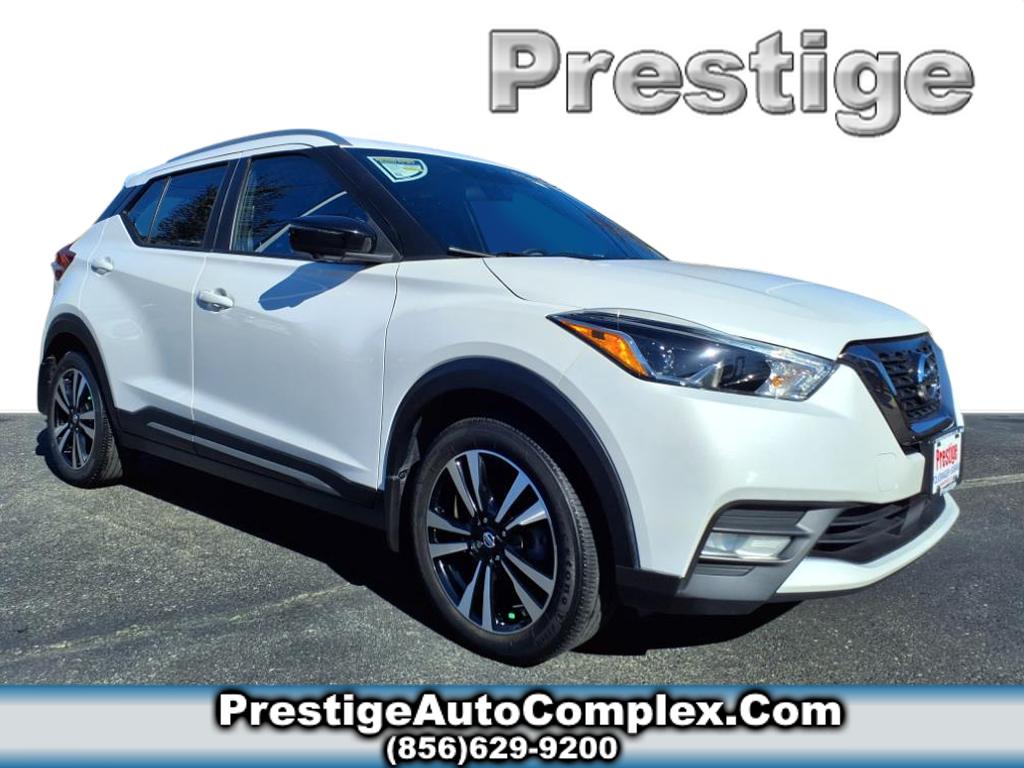 Vehicle image 5 of 19