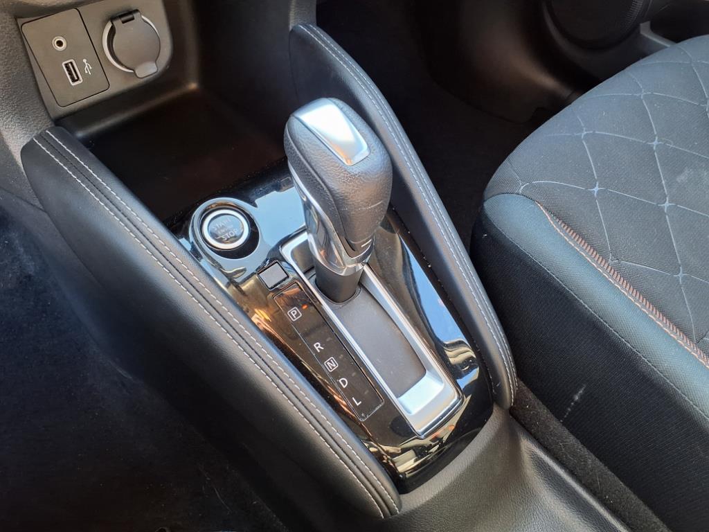 Vehicle image 18 of 19