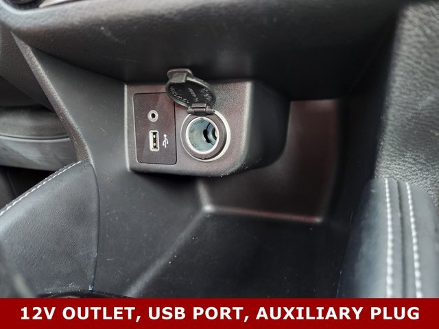 Vehicle image 22 of 25