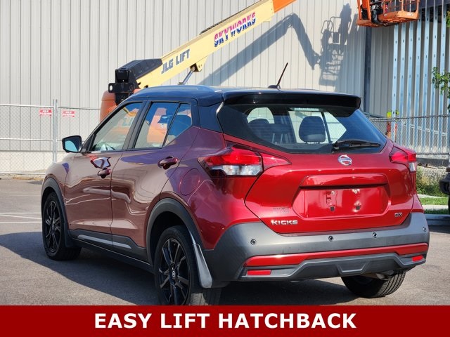 Vehicle image 8 of 25