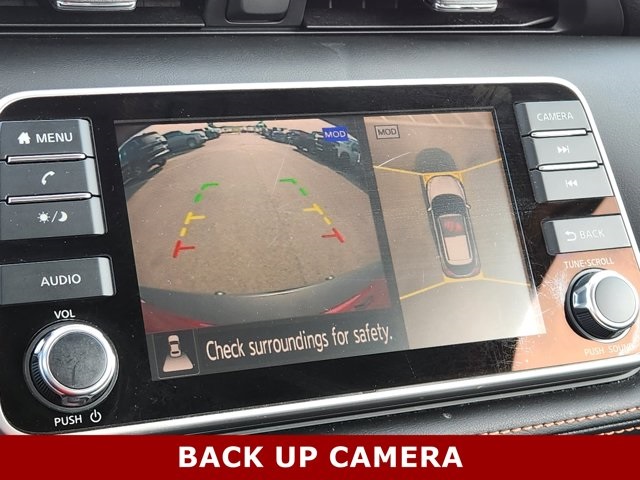 Vehicle image 20 of 25