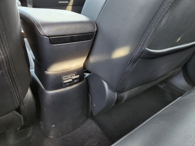 Vehicle image 15 of 25