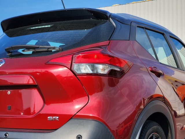 Vehicle image 6 of 25