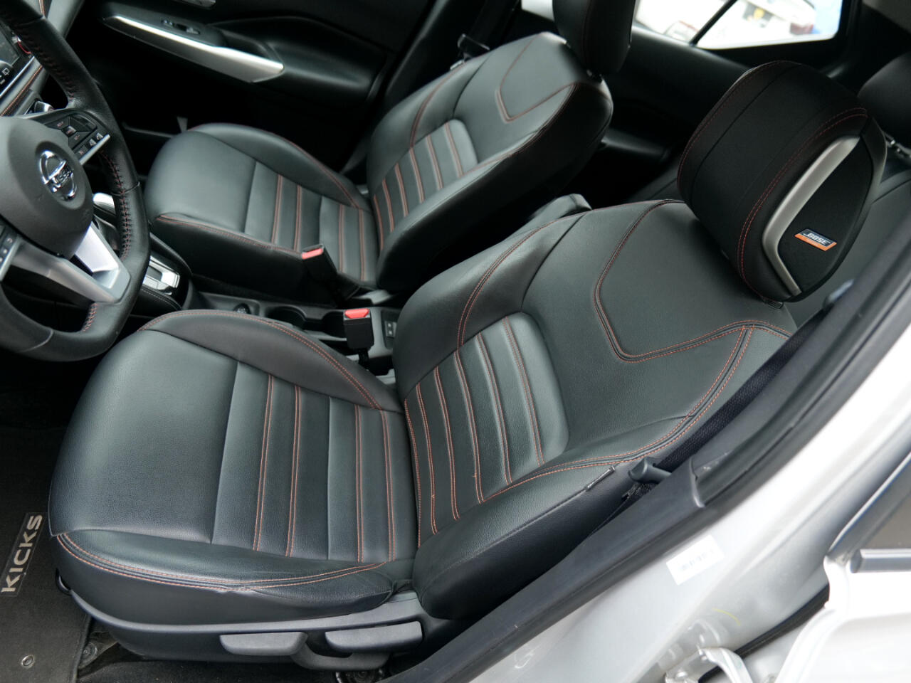 Vehicle image 17 of 58