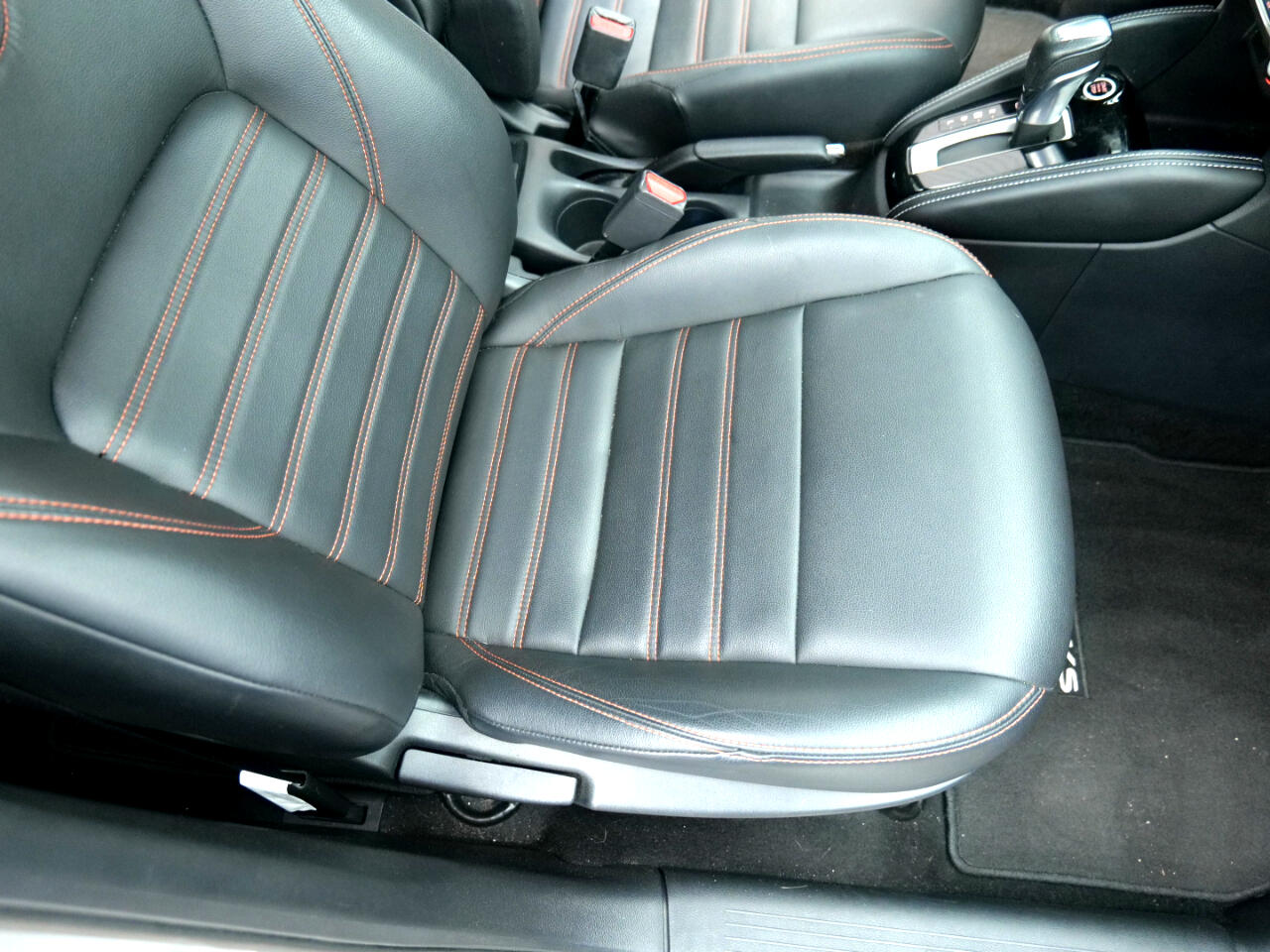 Vehicle image 34 of 58