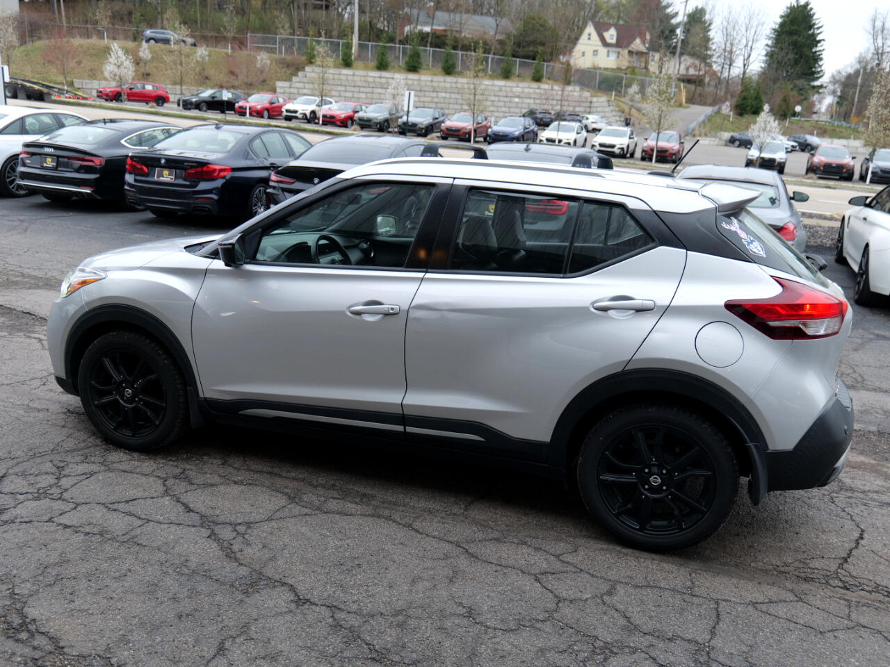 Vehicle image 12 of 58
