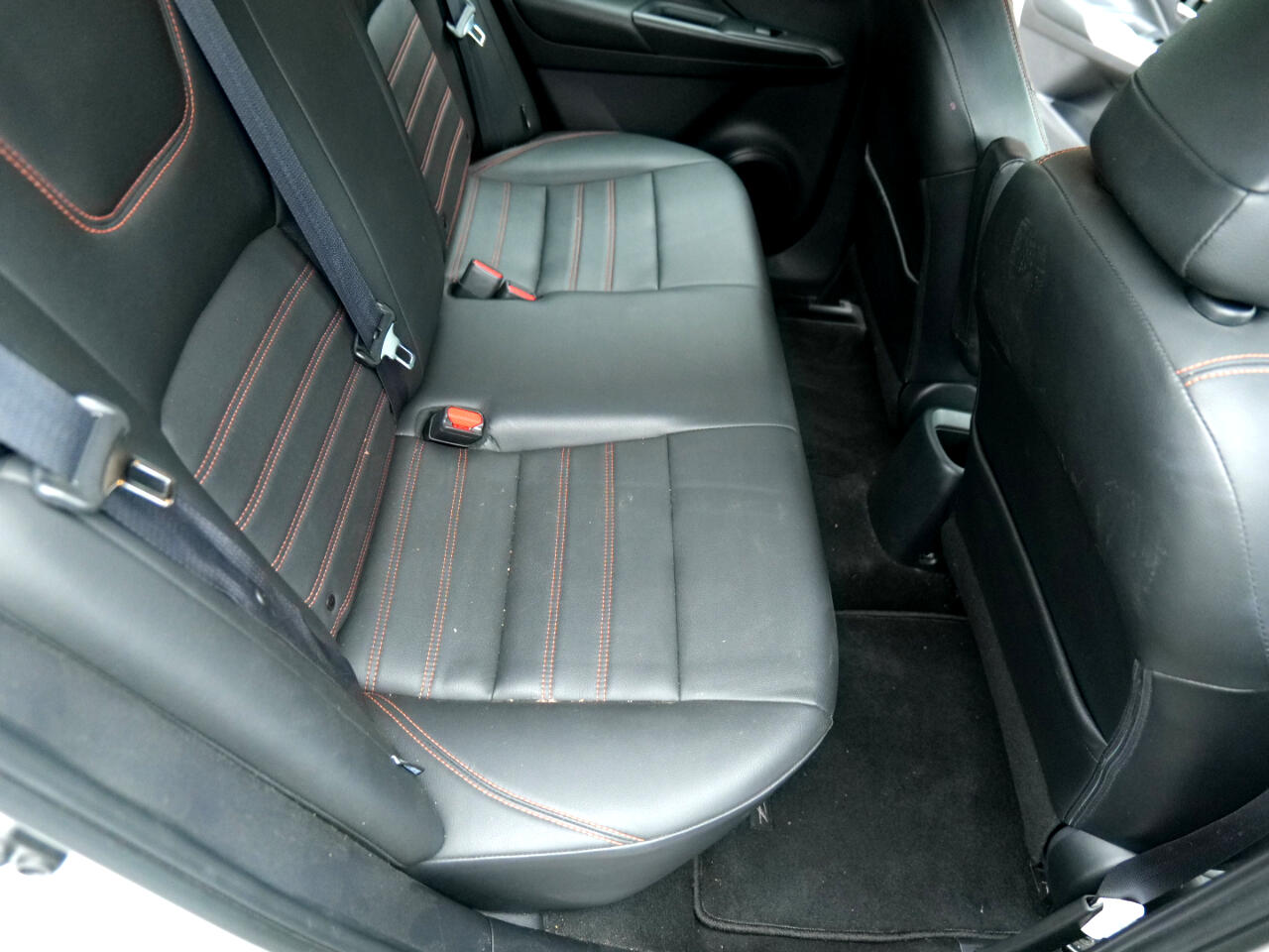 Vehicle image 36 of 58