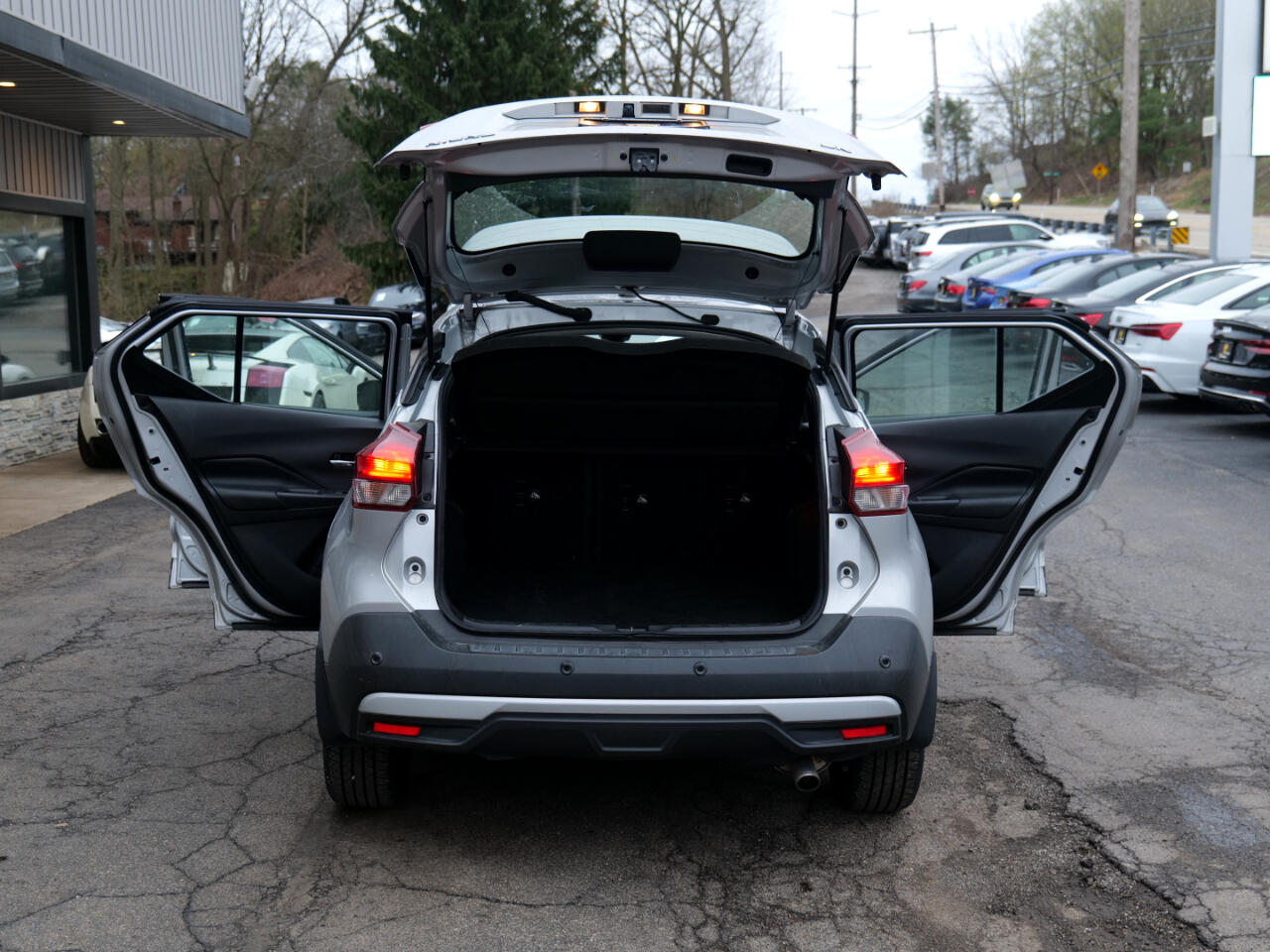 Vehicle image 47 of 58