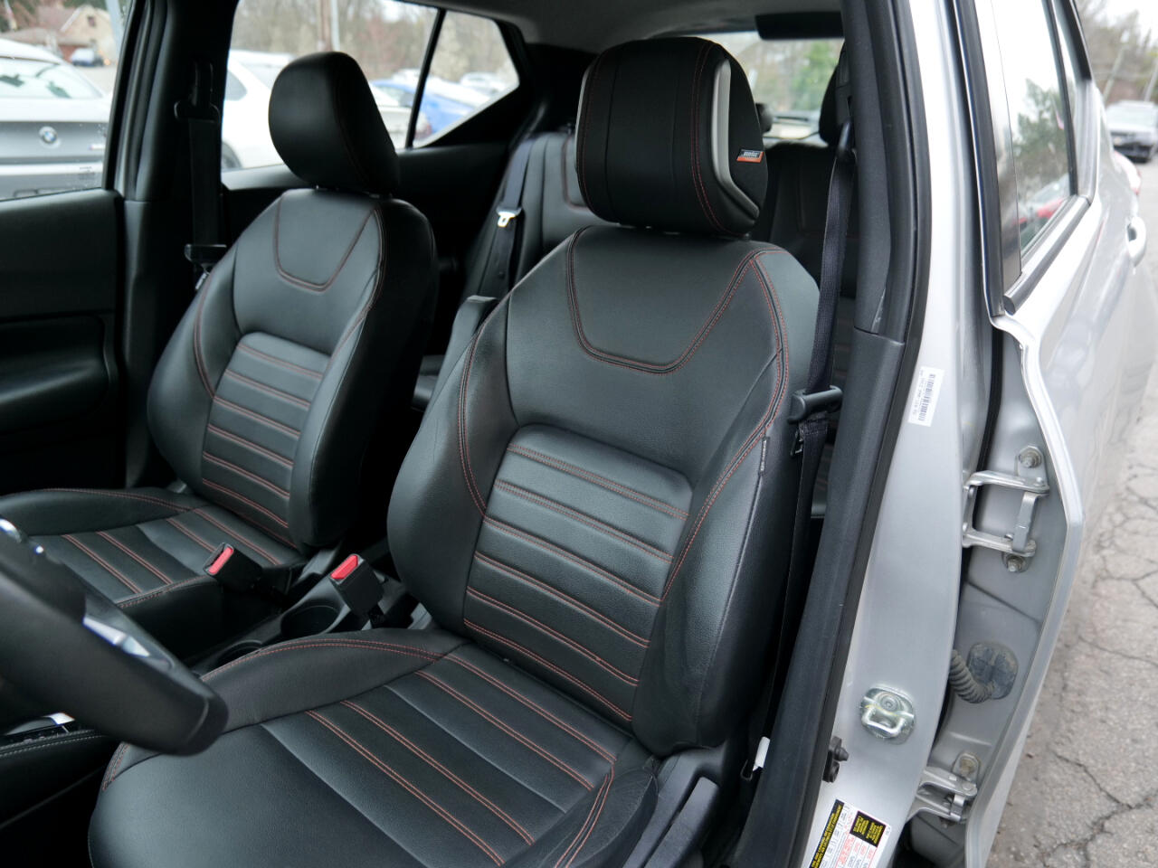 Vehicle image 19 of 58