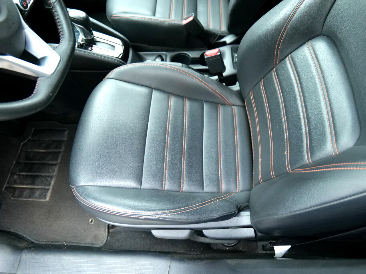 Vehicle image 18 of 58