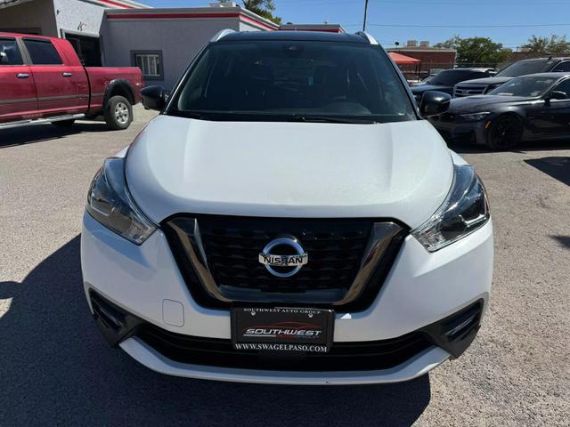 Vehicle image 9 of 25