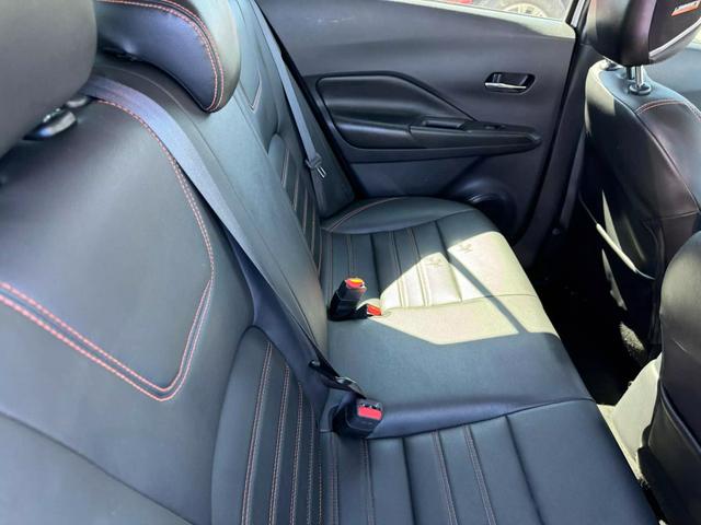 Vehicle image 15 of 25