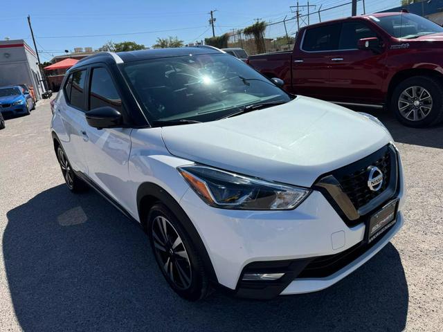 Vehicle image 8 of 25