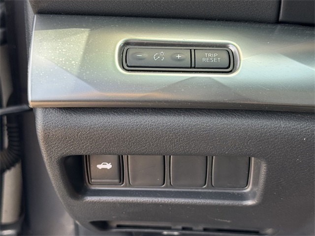 Vehicle image 29 of 30