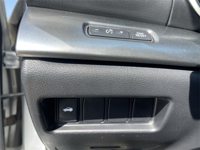Vehicle image 35 of 35