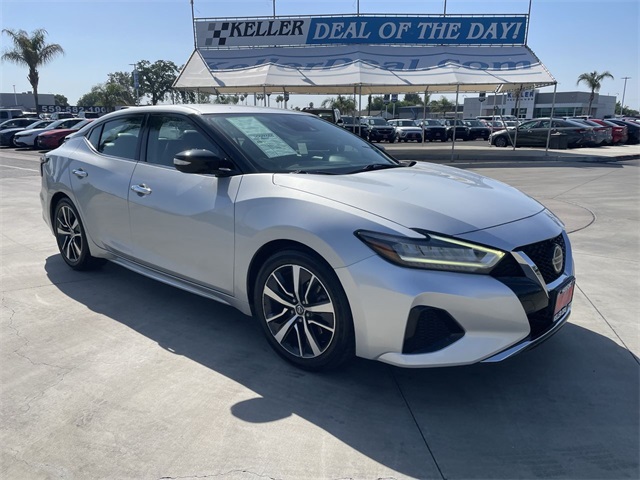 Vehicle image 4 of 35