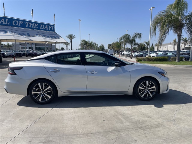 Vehicle image 5 of 35