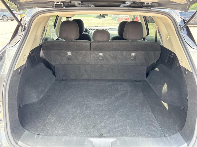 Vehicle image 13 of 32