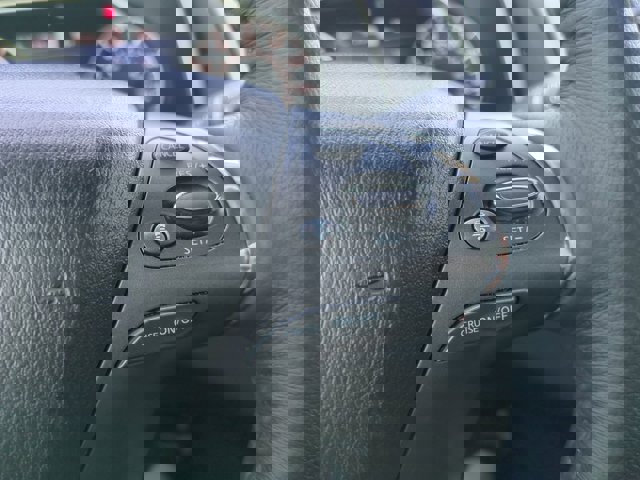 Vehicle image 26 of 29