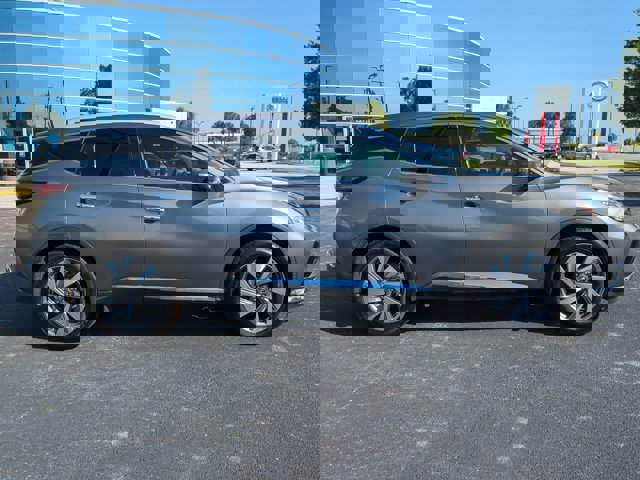 Vehicle image 5 of 29