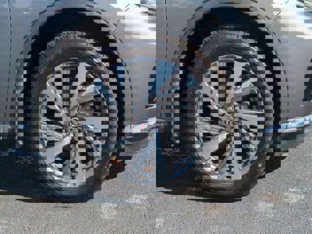 Vehicle image 11 of 29