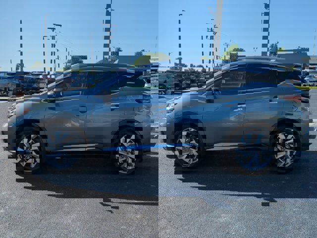 Vehicle image 9 of 29