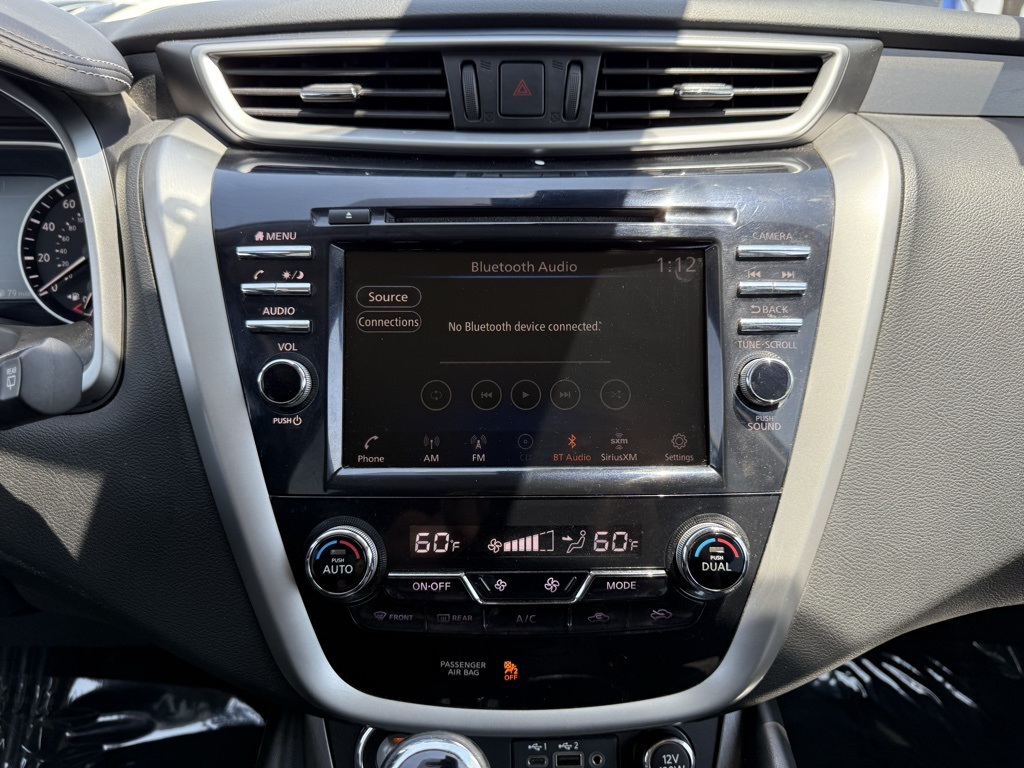 Vehicle image 18 of 29