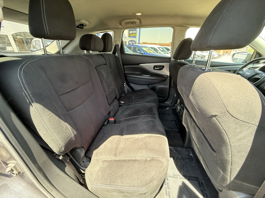 Vehicle image 22 of 29