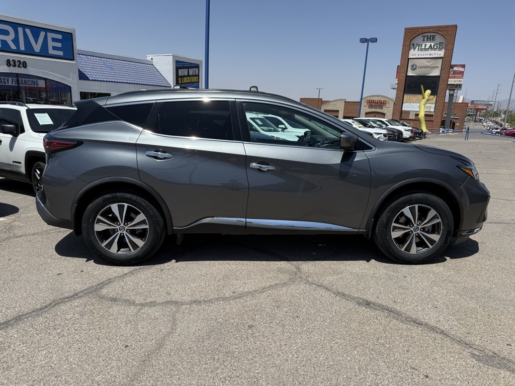 Vehicle image 3 of 29