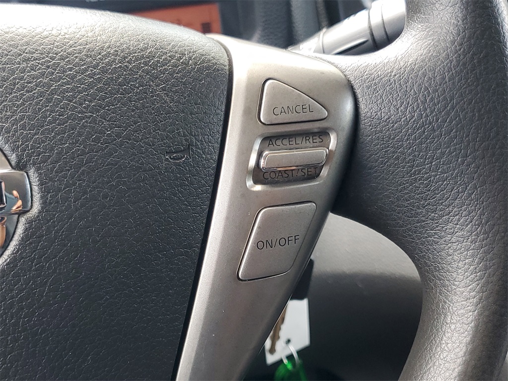 Vehicle image 23 of 27