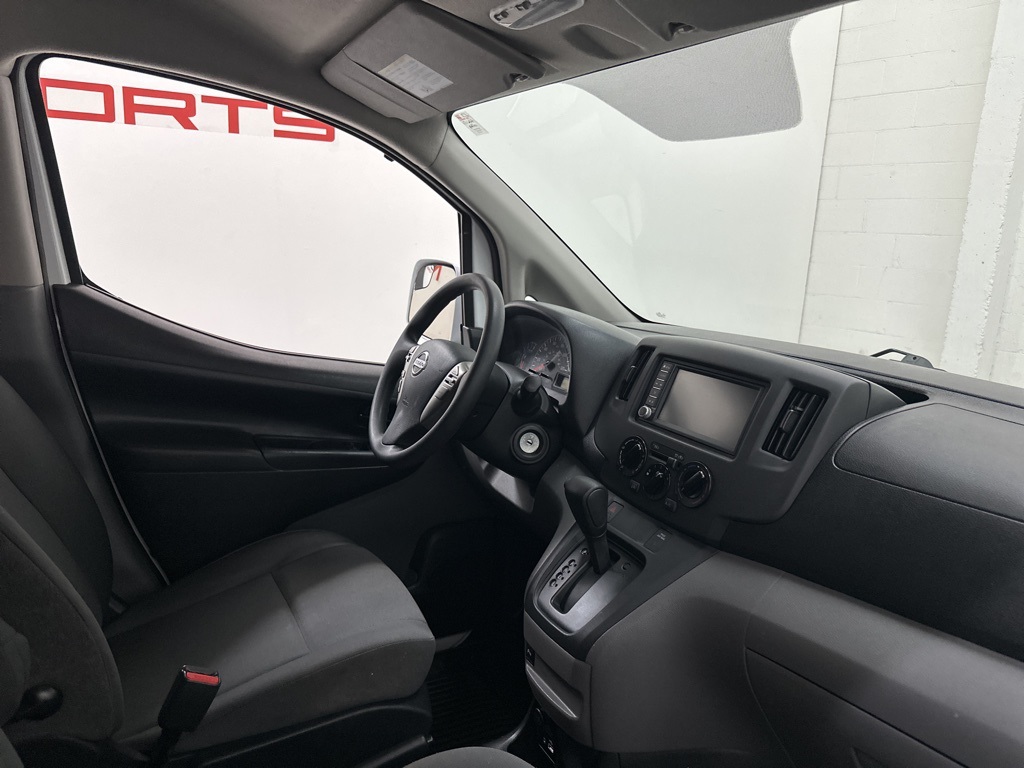 Vehicle image 52 of 68