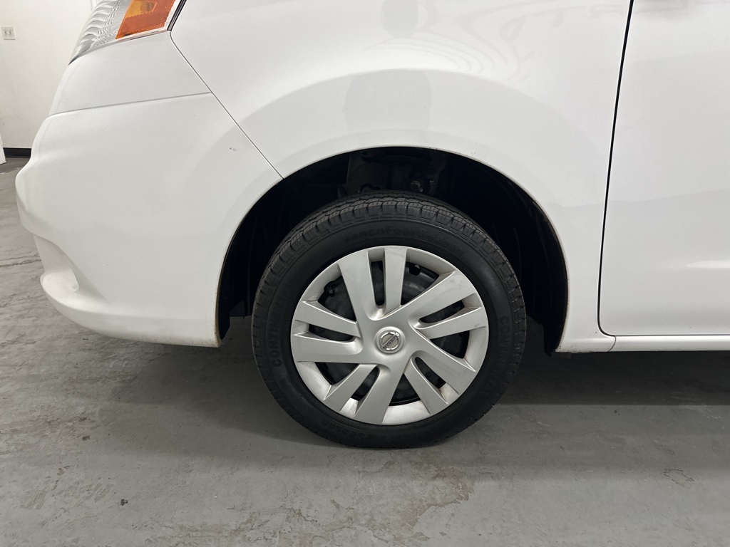 Vehicle image 57 of 68