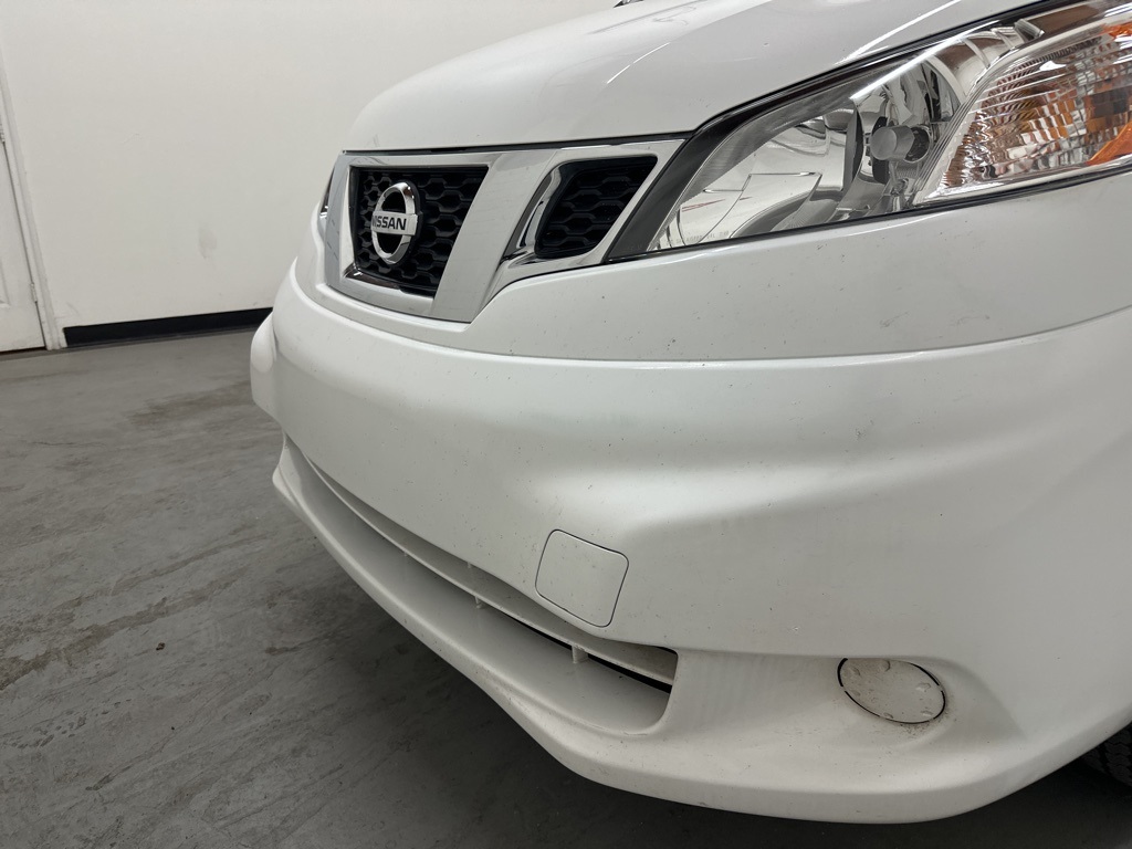 Vehicle image 24 of 68